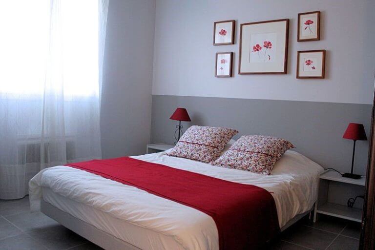 Bedroom in gray and red (1) - Copy
