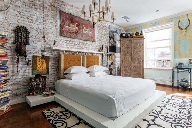 Bedroom that mixes industrial and ethnic elements (1)