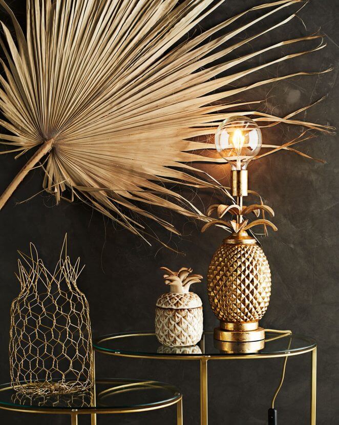 Black and gold, the festive and sophisticated touch (1)