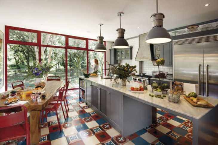 Colorful undue kitchens (1)
