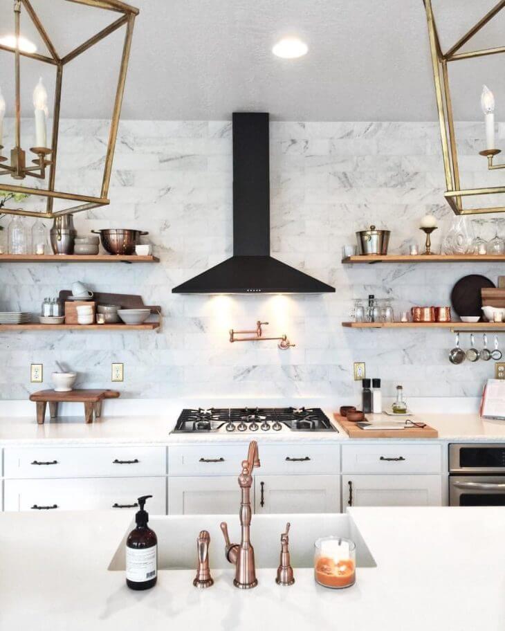 Rose gold decor in the kitchen (1)