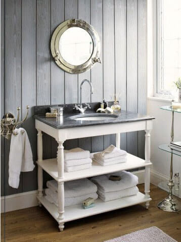 1930s style bathroom (1)