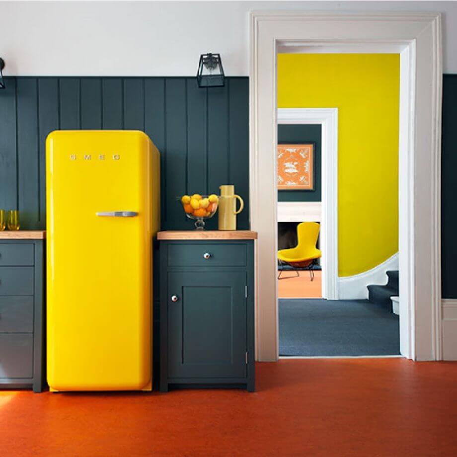 A colorful refrigerator (1)