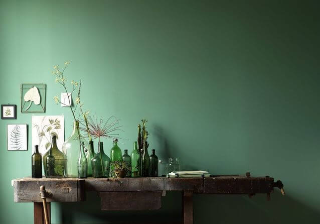 A wall colored in mint green  (1)