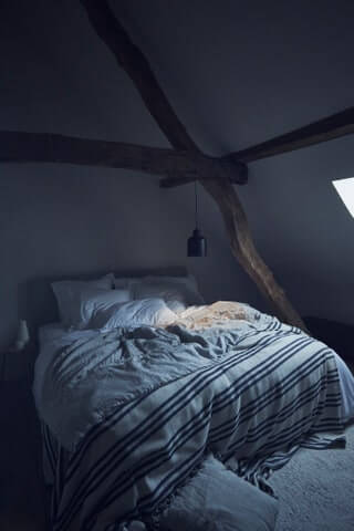 Arrange the attic for a cocooning decor (1)