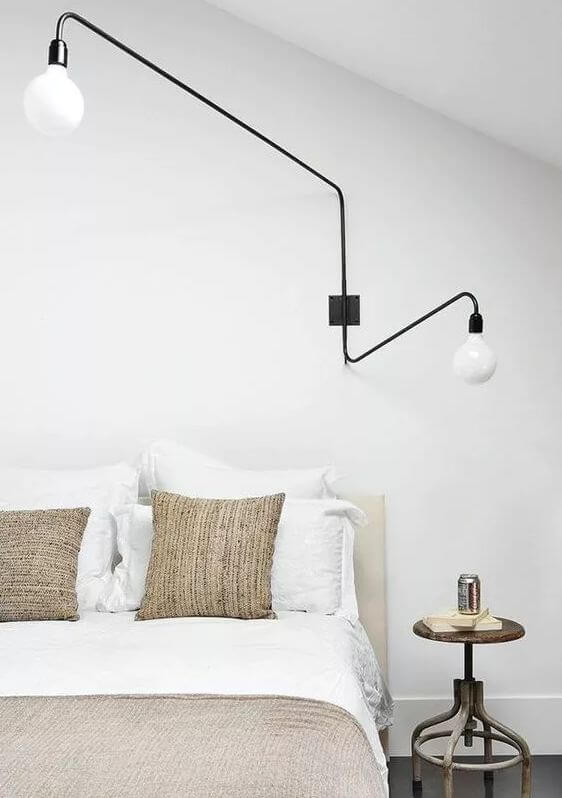Bring personality to a white wall by illuminating it (1)