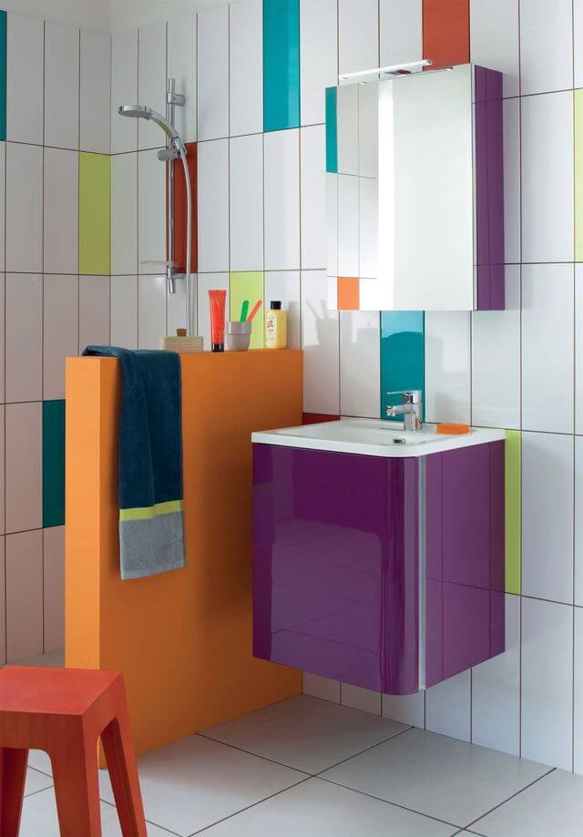 Muticolored bathroom (1)