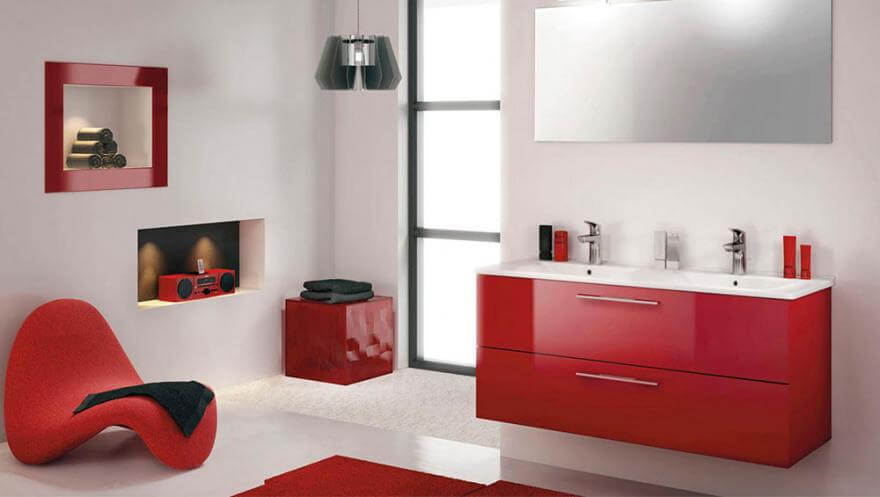Red bathroom (1)
