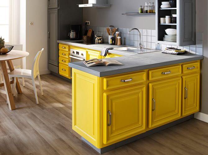 Yellow for a vintage kitchen (1)