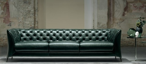classic chesterfield sofa (1)
