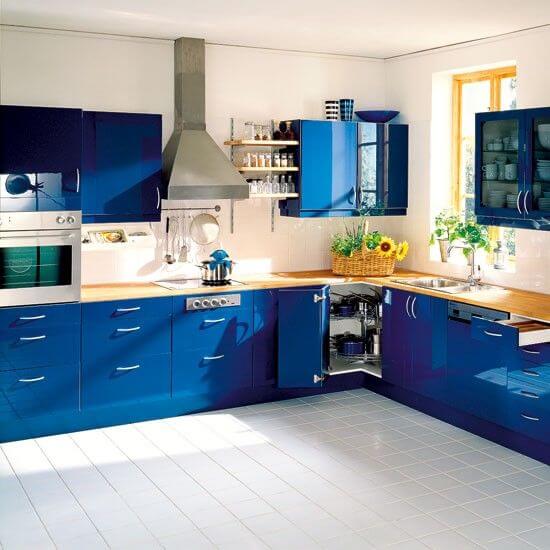 20 Ideas and Inspirations of Blue-colored Kitchens (1)
