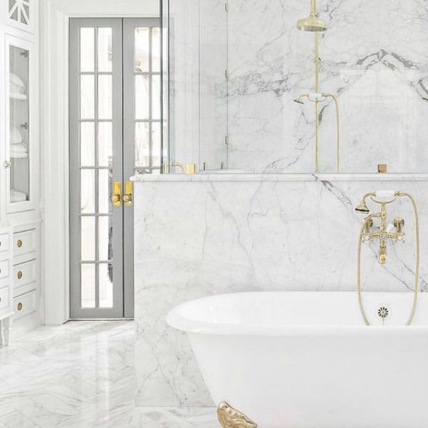 20 Sumptuous Bathroom Ideas With a Marble Shower