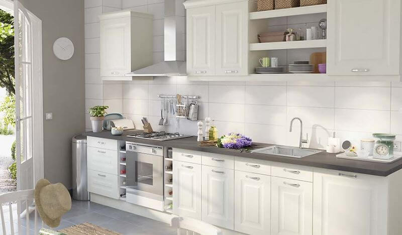 A classic white kitchen up to date (1)