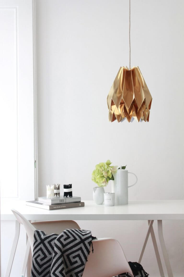 A touch of modernity with origami lamps (1)