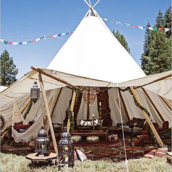 A white tent (1)