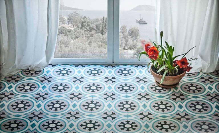 Blue cement tiles in a kitchen (1)
