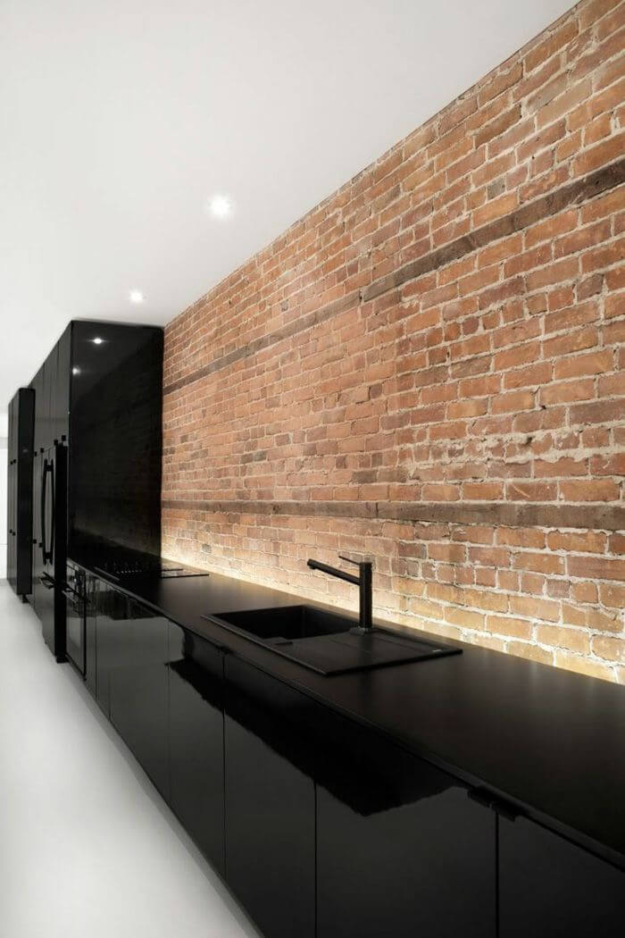 Lacquered black and brick wall (1)
