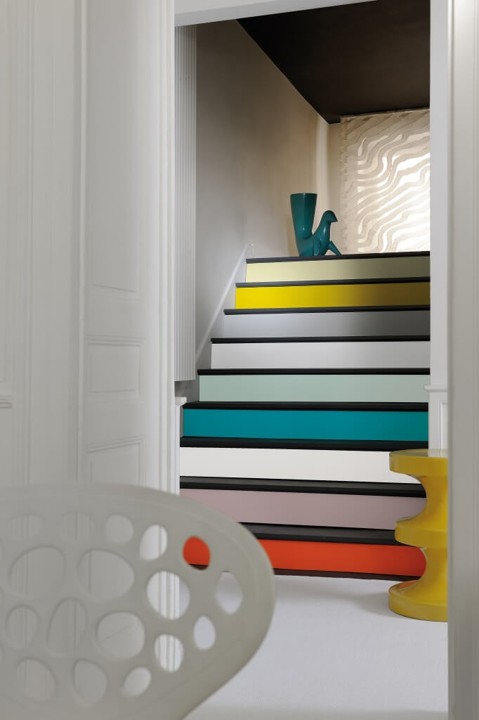 Multicolored steps for an arty staircase (1)