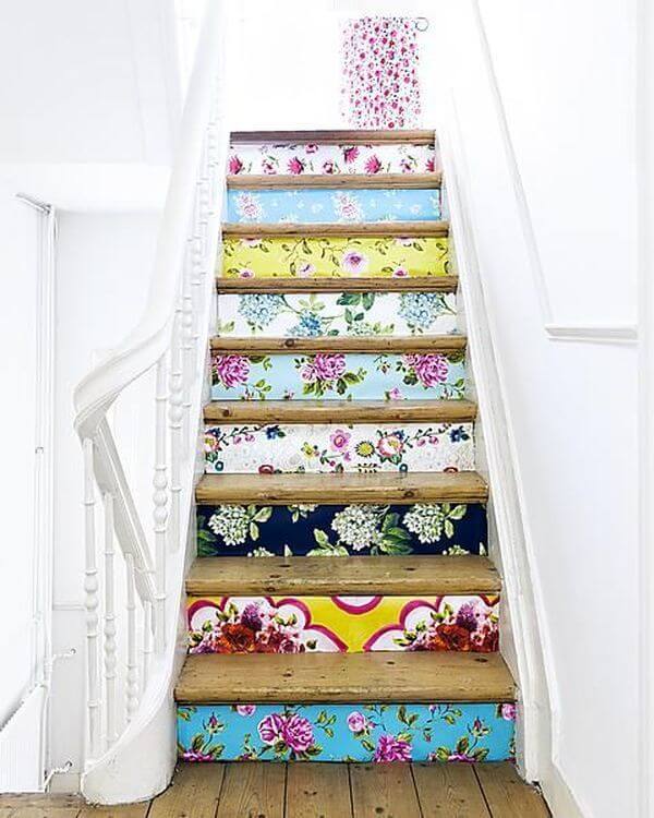 Recycle wallpaper to create original stairs (1)