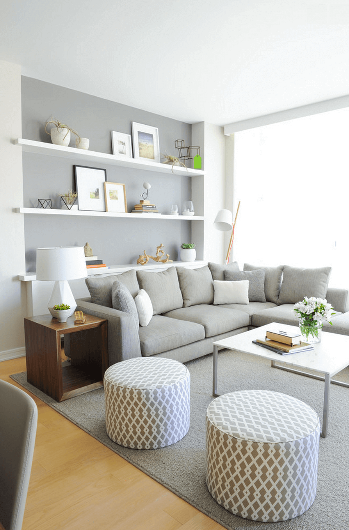 Set up a small or medium-sized living room (1)