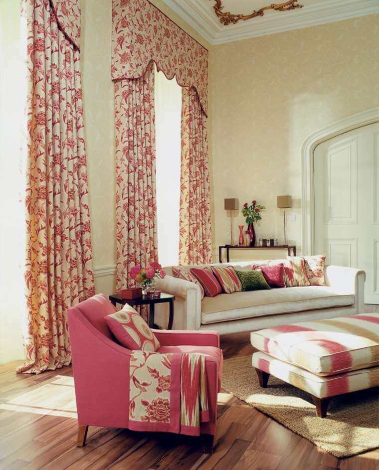 interior decoration with feminine atmosphere and curtains (1)