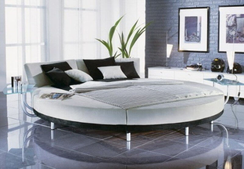 20 Round Bed Designs for a Unique Bedroom (1)