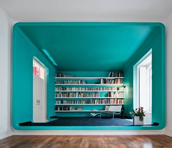An alcove with bright green walls (1)