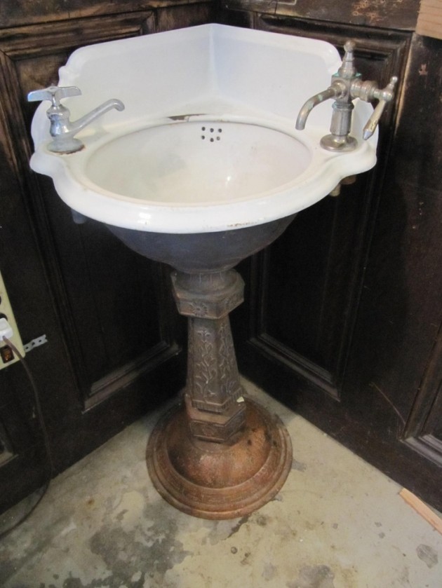 Metal stand as vintage sink