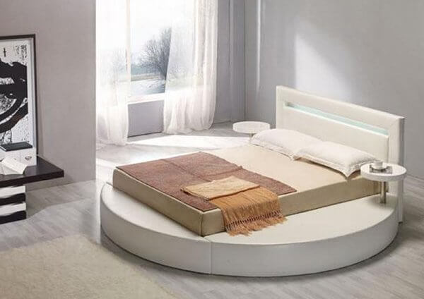Round platform bed in white faux leather (1)