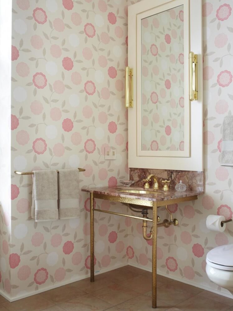 The elegance of pink floral prints (1)