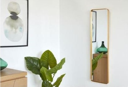 The large wall mirror in a simple and inexpensive version (1)