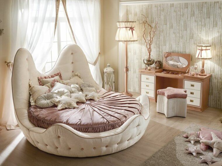 round bed inspired by the sea and shells (1)