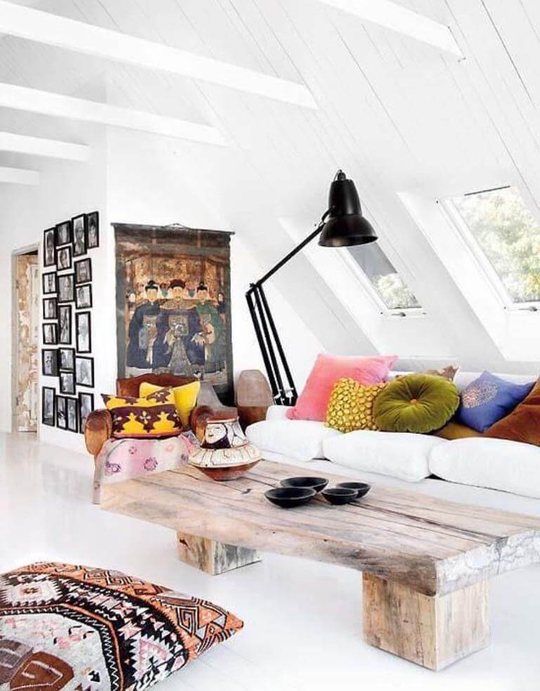 Attic living room (1)