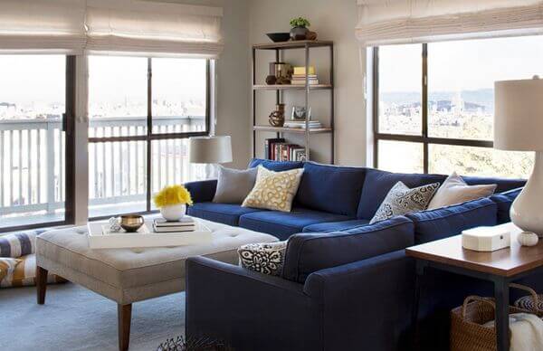 Best 12 Decorating Ideas With a Blue Sofa in the Living Room (1)