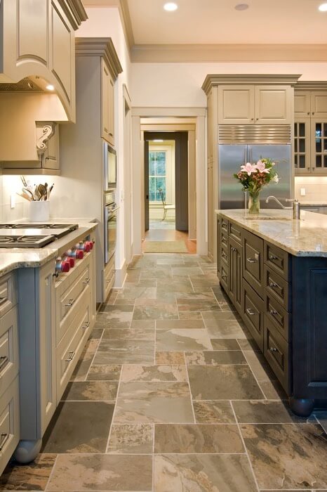 Bet on natural colors for a classic kitchen (1)