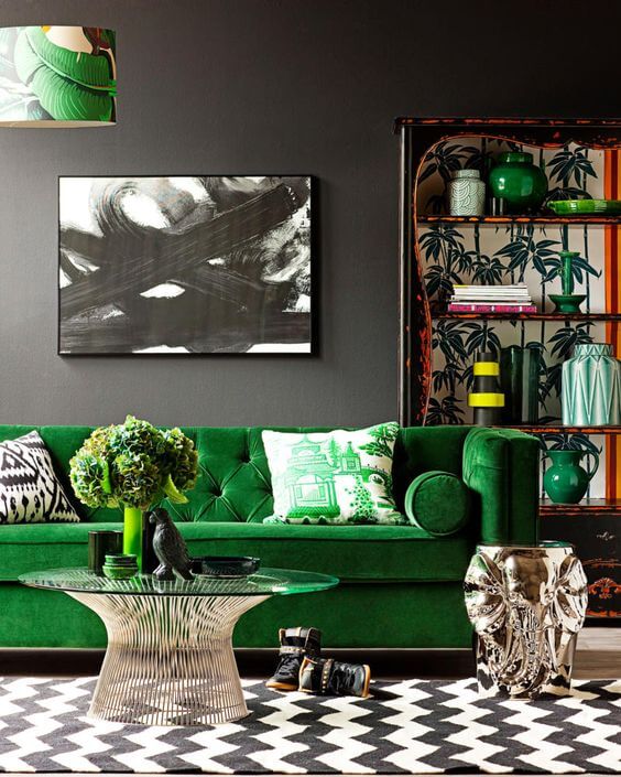 Brighten up your gray living room with beautiful shades of green (1)