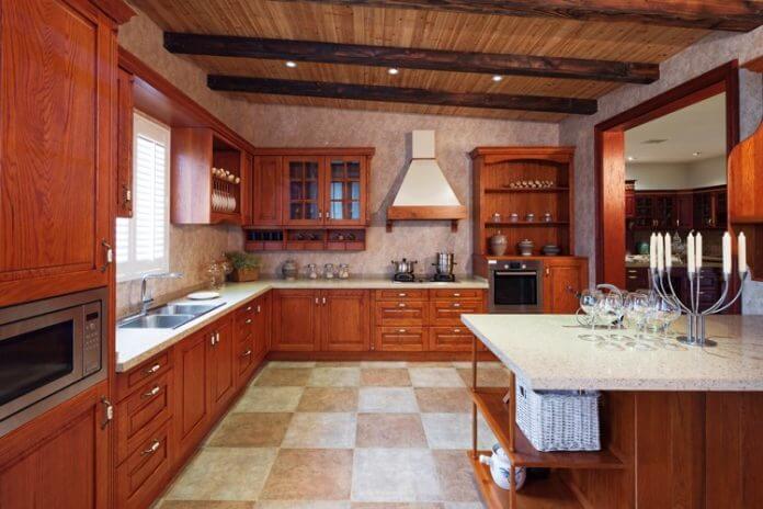 Classic rustic and country style kitchen (1)