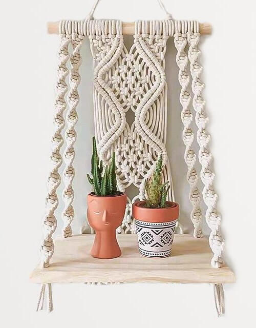 Macrame wall decoration (1)