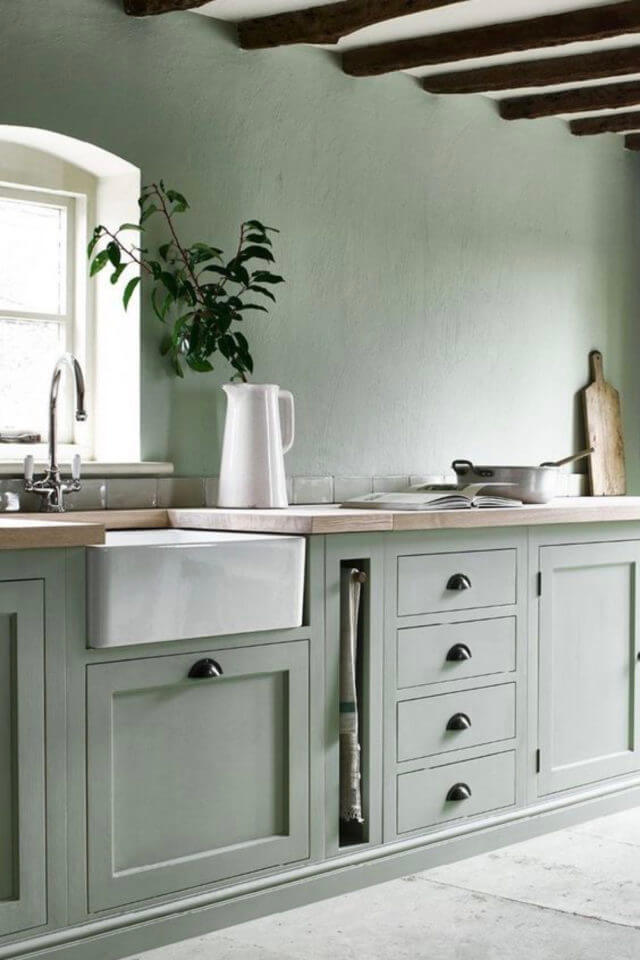 Powdery colors for a classic and soft kitchen (1)