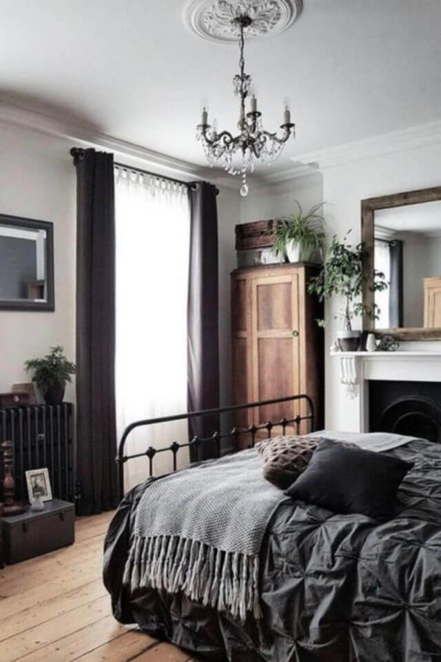 Room predominantly white for a masculine style (1)