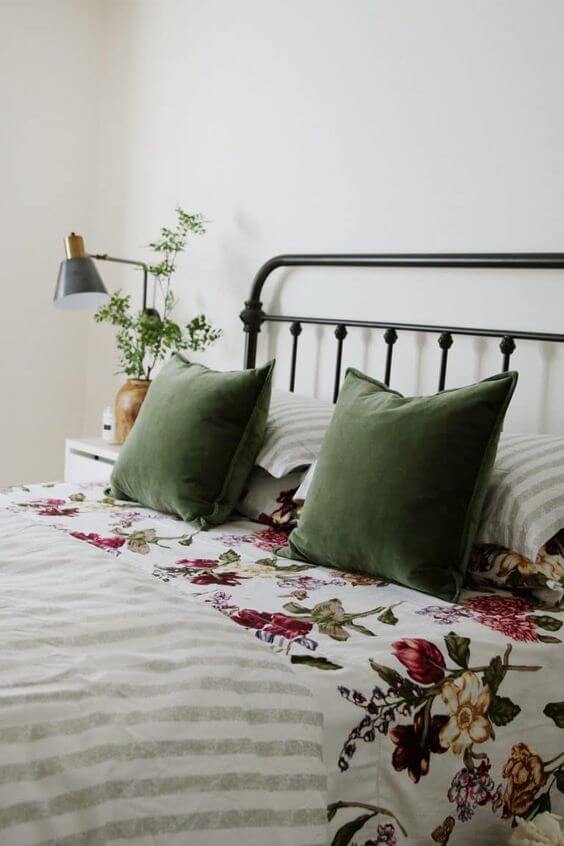 16. Floral bedding and flowers