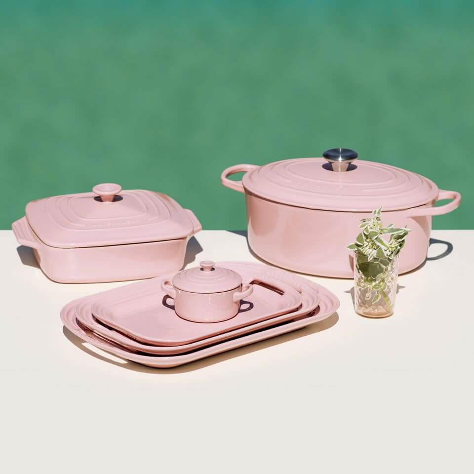 8- Pink kitchenware