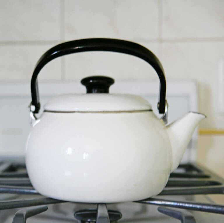 6- CLEAN COFFEE AND TEAPOT HANDLES