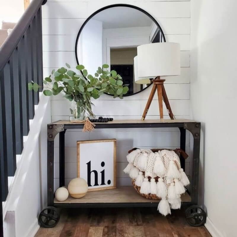 Ideas and Little Effort To Transform Your Entryway 1